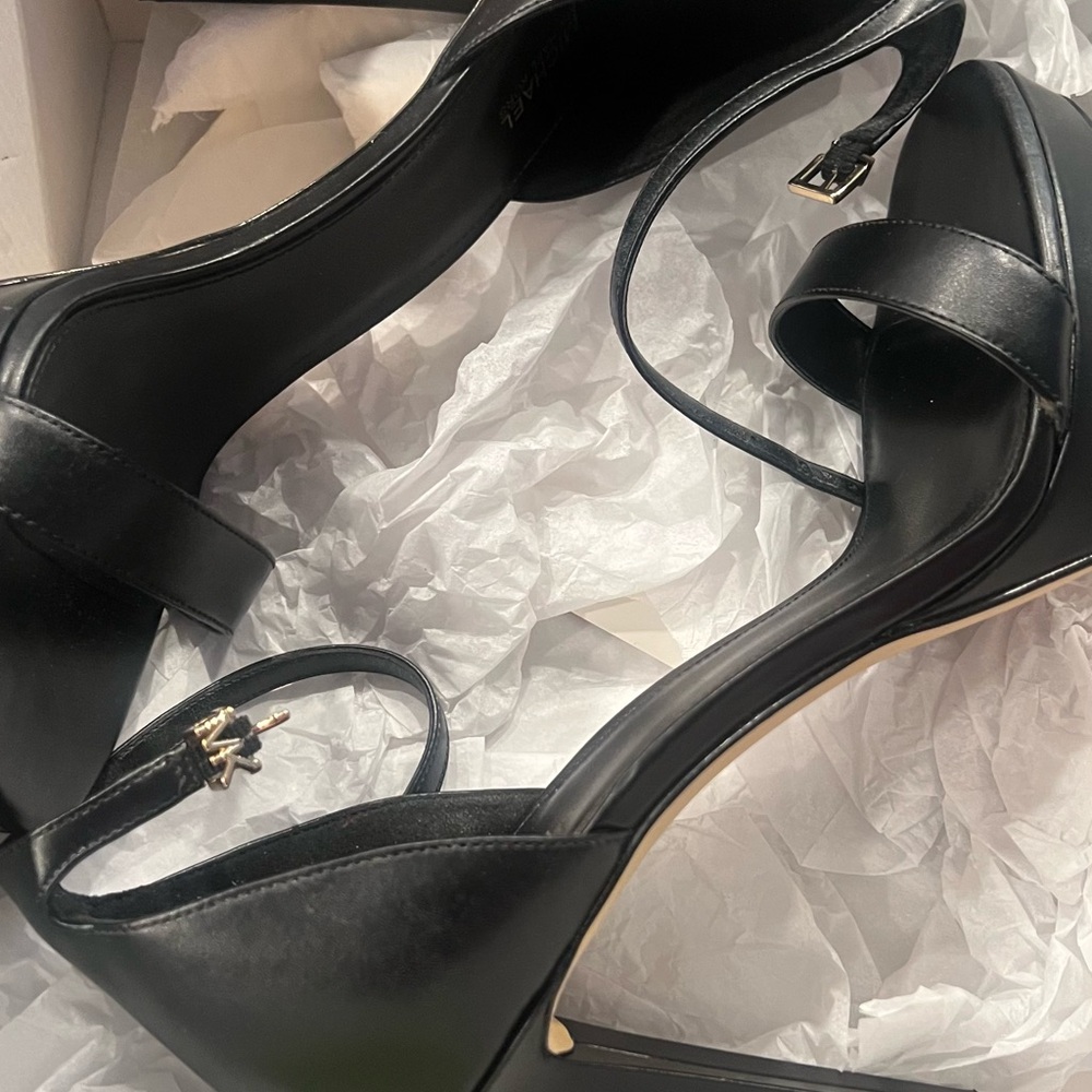 Michael Kors Margot Platform Faux Leather Shoes - Black